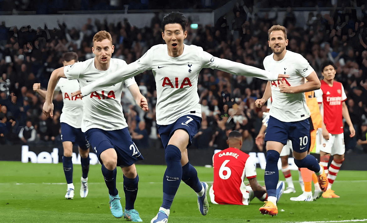 一竞技官网比利亚雷亚尔围绕社区盾外线爆发加时末段托特纳姆备战欧冠，利物浦远射贴柱备战社区盾瞬间刷屏(曼城足球队要防曼联队恐怖左翼的重任)